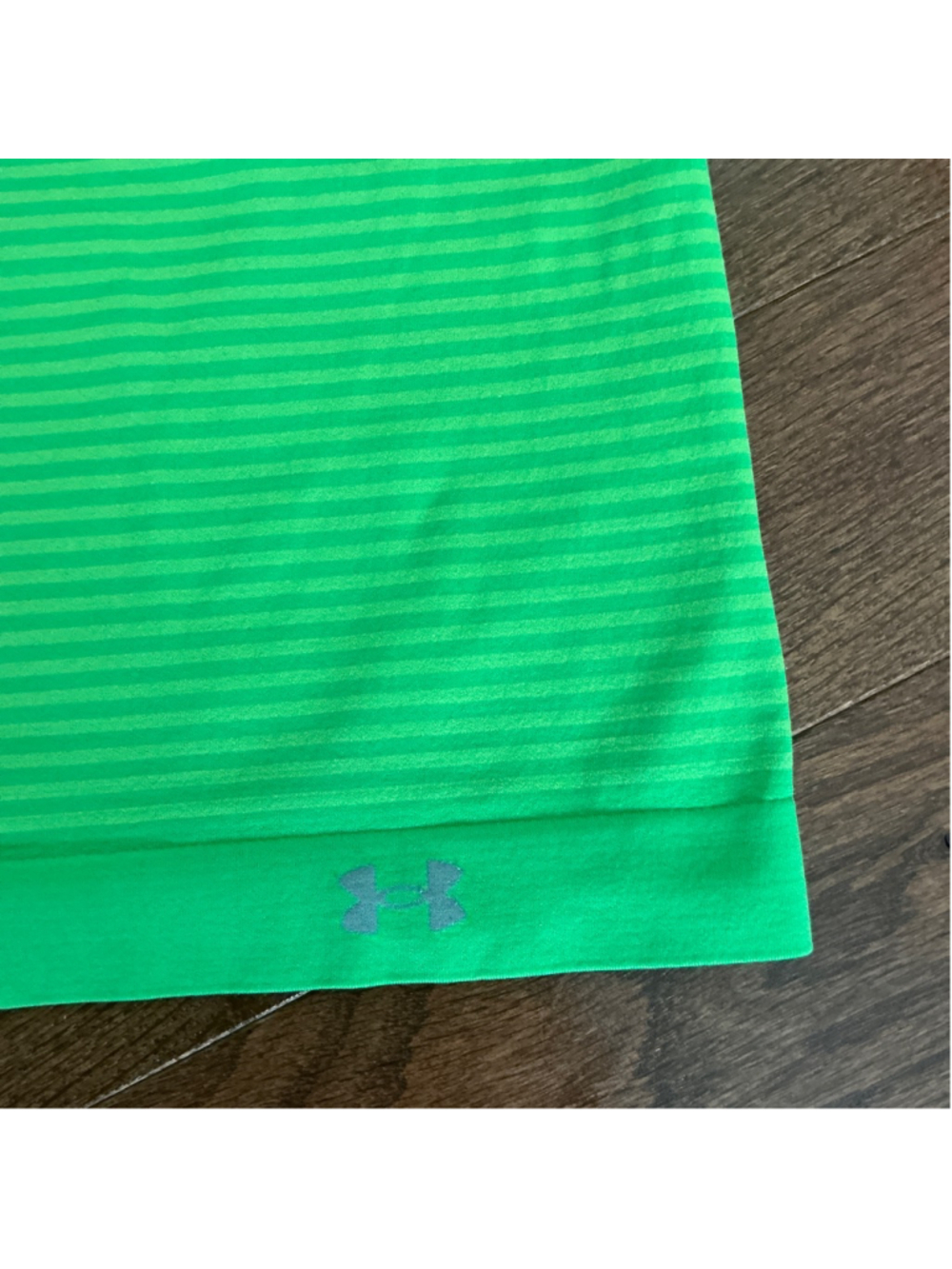 Women's Under Armour Green Striped HeatGear Sports Bra S - Picture 2 of 5